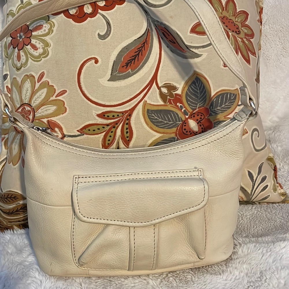 Vintage Fossil Cream Leather Shoulder Bag 75082